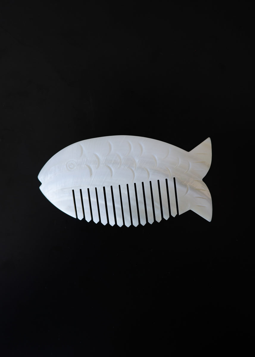 Mother‑of‑Pearl Fish comb