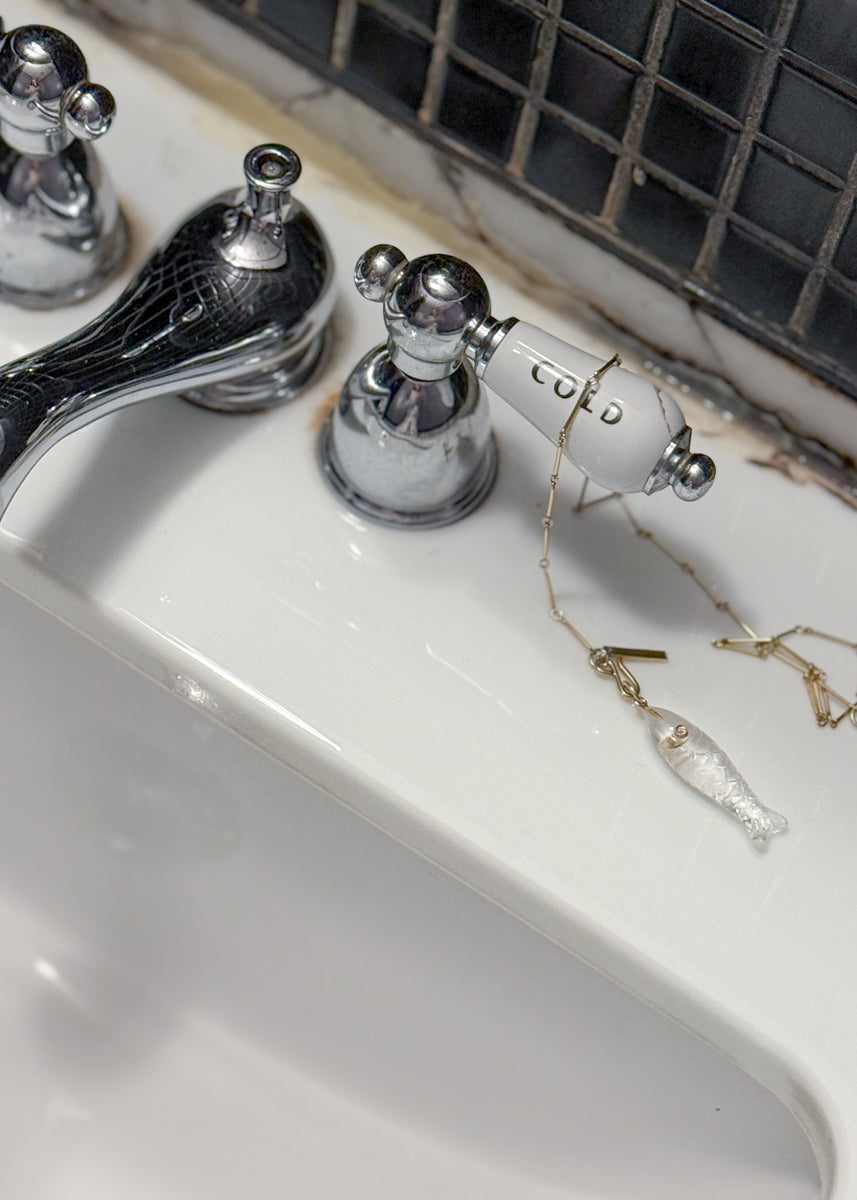 【10月中旬お届け予定】"nonnon" fish pendant -Clear Crystal-