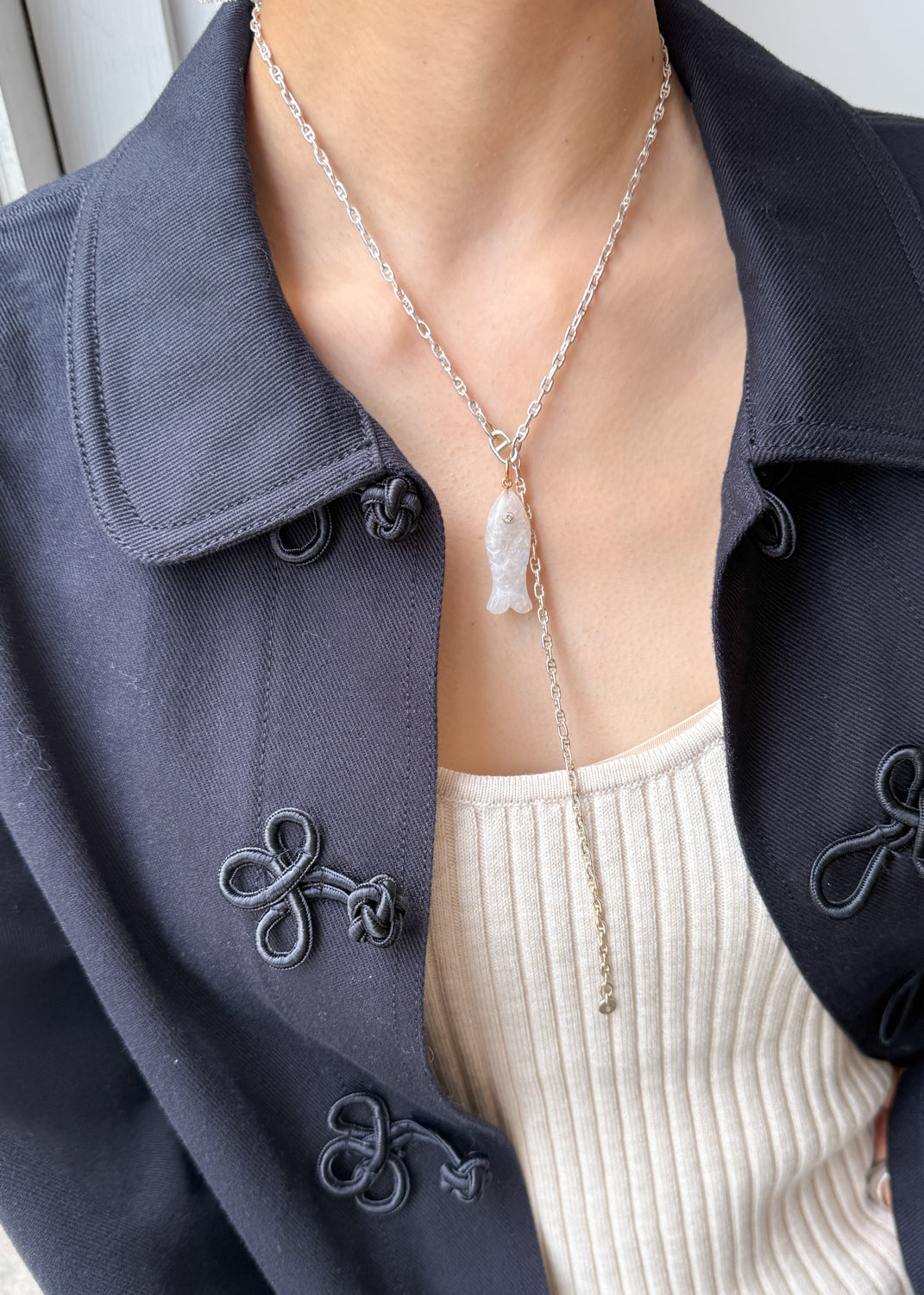 "nonnon" fish pendant -Rainbow Moonstone-
