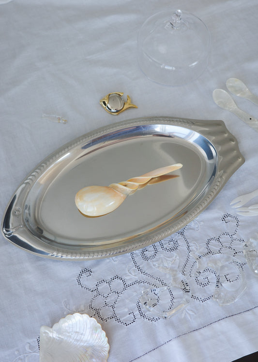 Spiral shell spoon