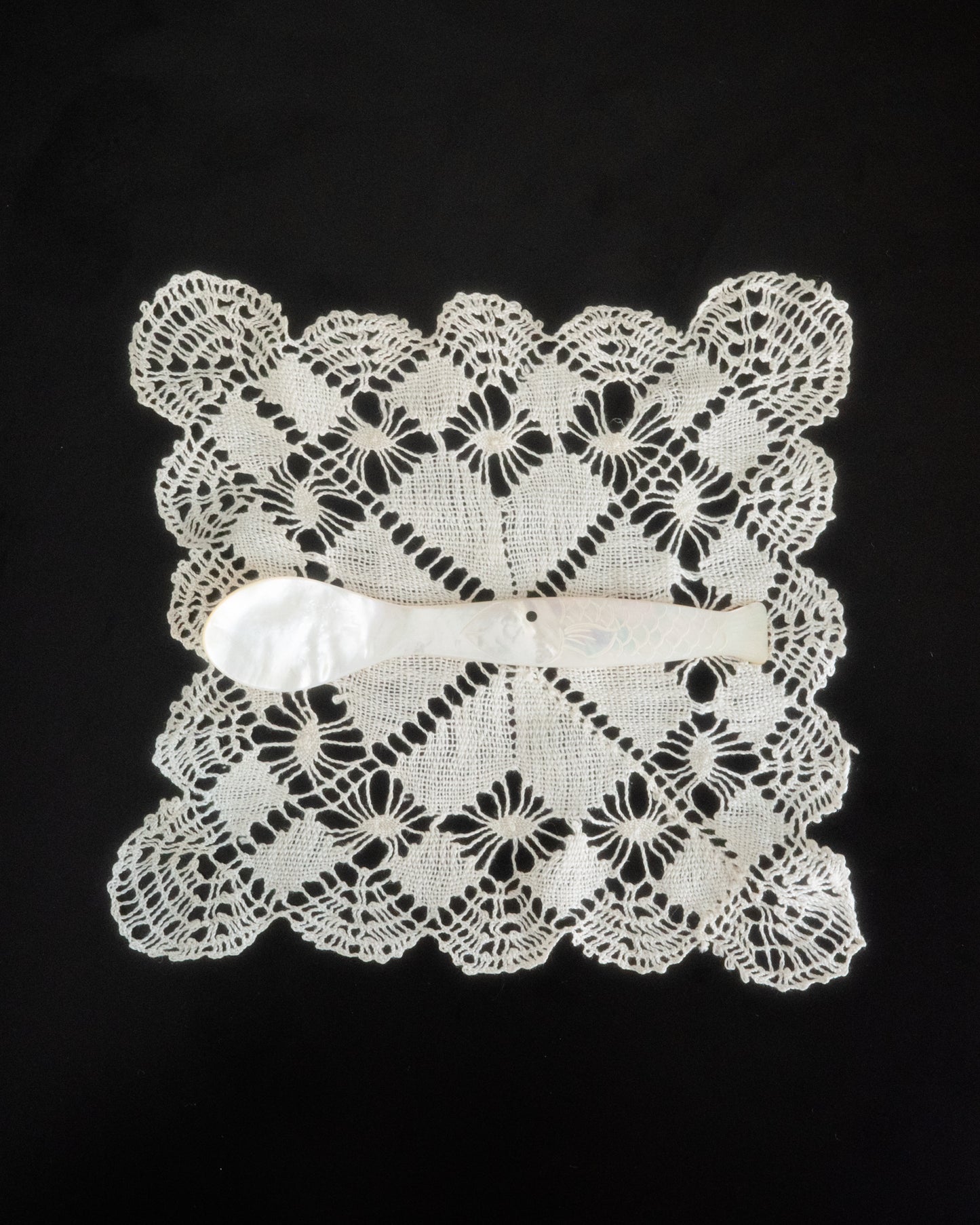 Vintage all lace square mat