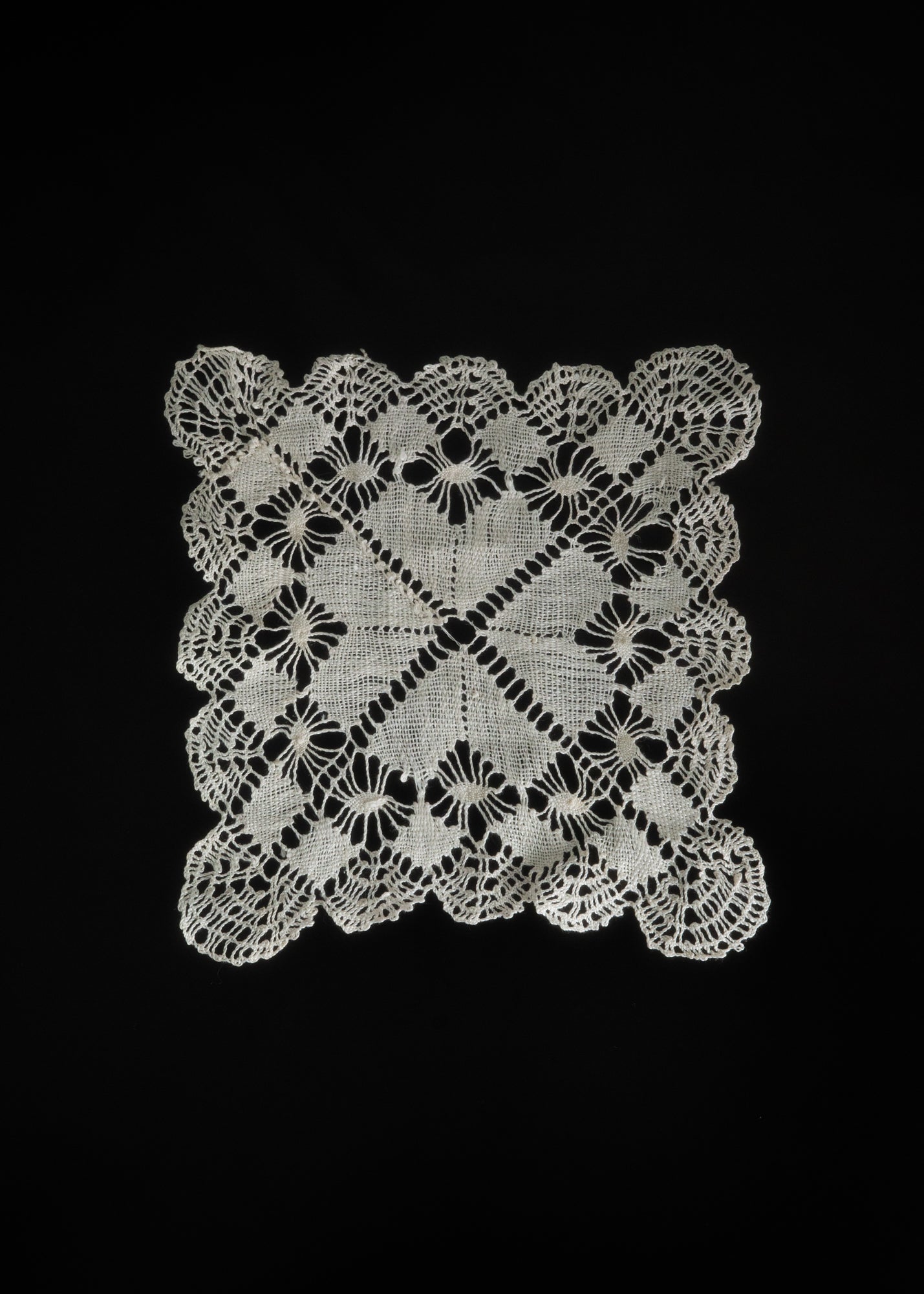 Vintage all lace square mat