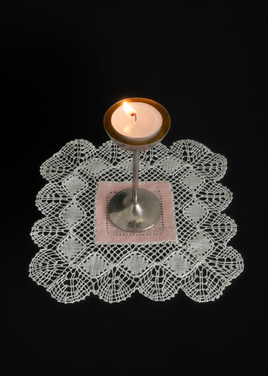 Vintage pink frame lace