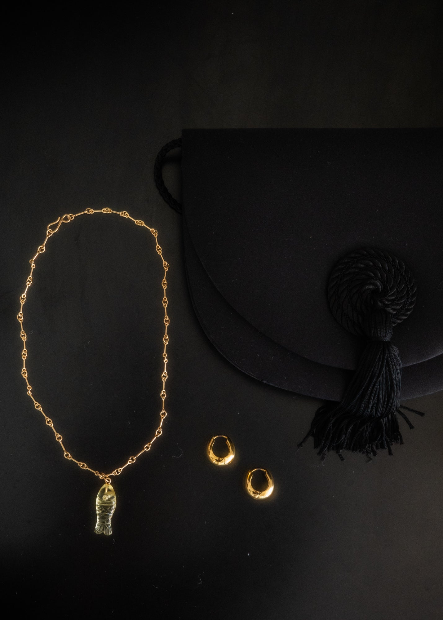 Vintage satin tassel pochette