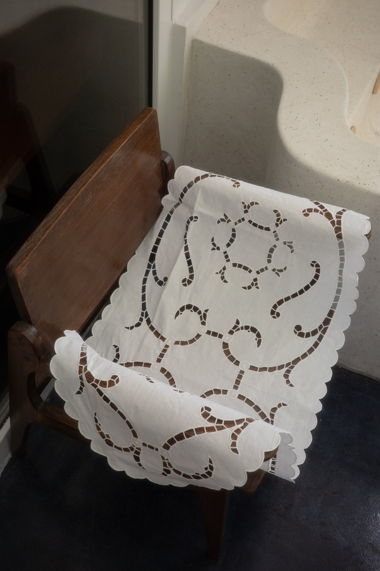 Lagoon Lace Table Mat